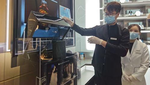 美妝店變工廠,全國首證落戶陸家嘴,現(xiàn)場調(diào)配的個性化精華液5月開售